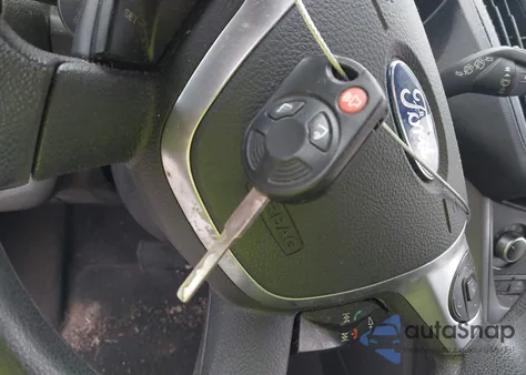 2013 Ford Escape S из США, поврежденный, VIN 1FMCU0F70DUD49773